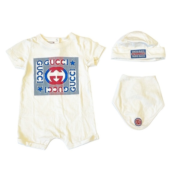 Gucci Logo Cotton Gift Set in White 6-9 months - Picture 2 of 13